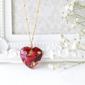 Pressed Flower Red Rose Petal Heart Resin Pendant Necklace| Rose Necklace| Floral Necklace| Handmade Gift for her Valentine's Day Gift